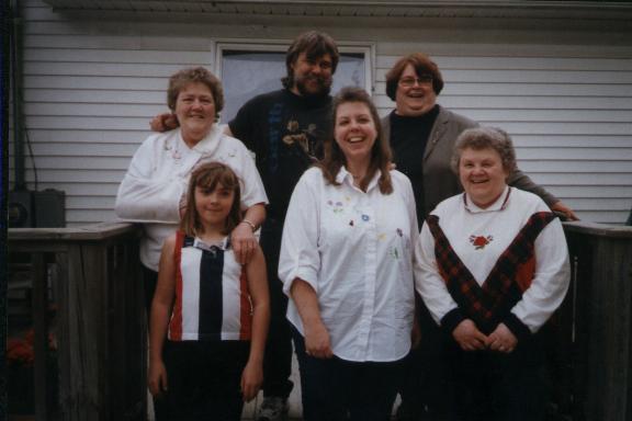 Donna and Carol with family